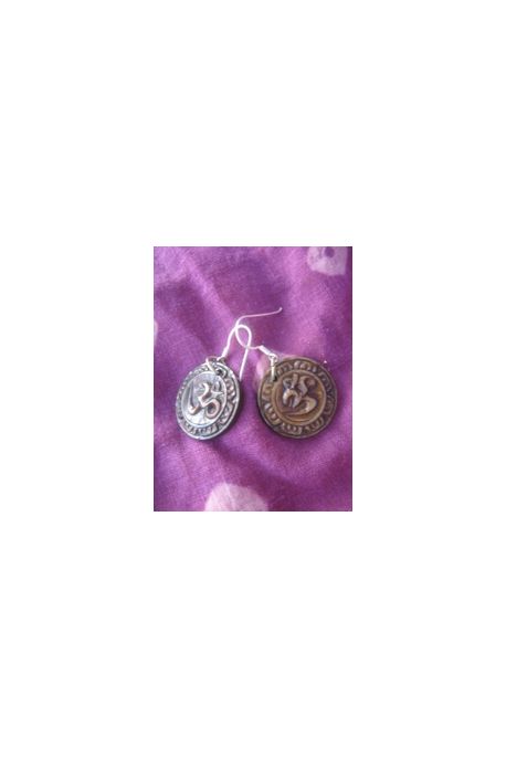 BO7007 Boucle d oreille os de buffle nepalais