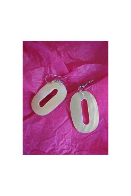 BO629 boucle d oreilles nacre ovale