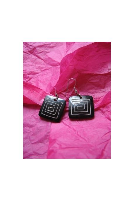 BO7020 Boucle d oreille os de buffle nepalais spirale carree