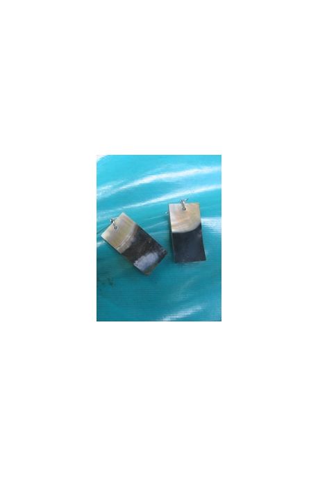 BO604 boucle d oreille nacre bi-colore rectangle